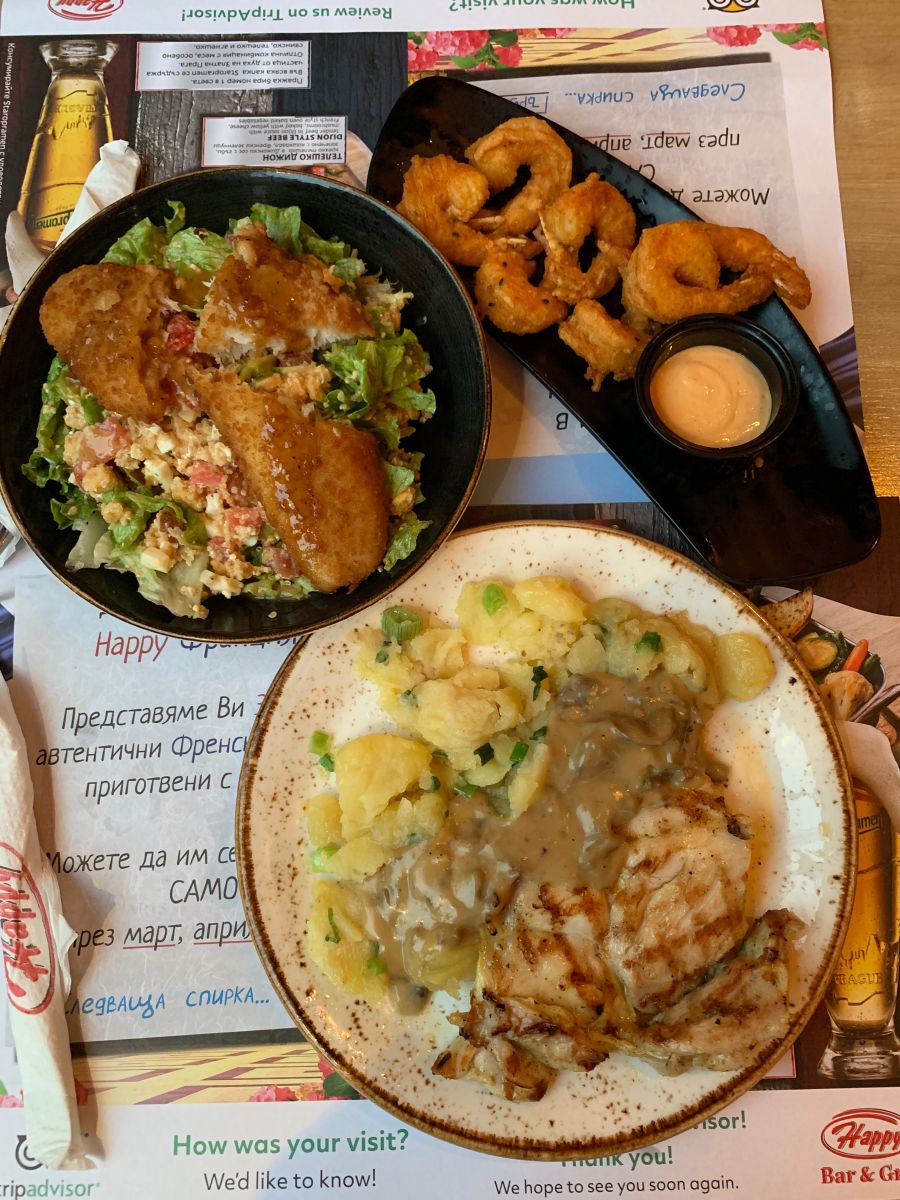 A sumptuous meal at Happy Grill A sumptuous meal at Happy Grill