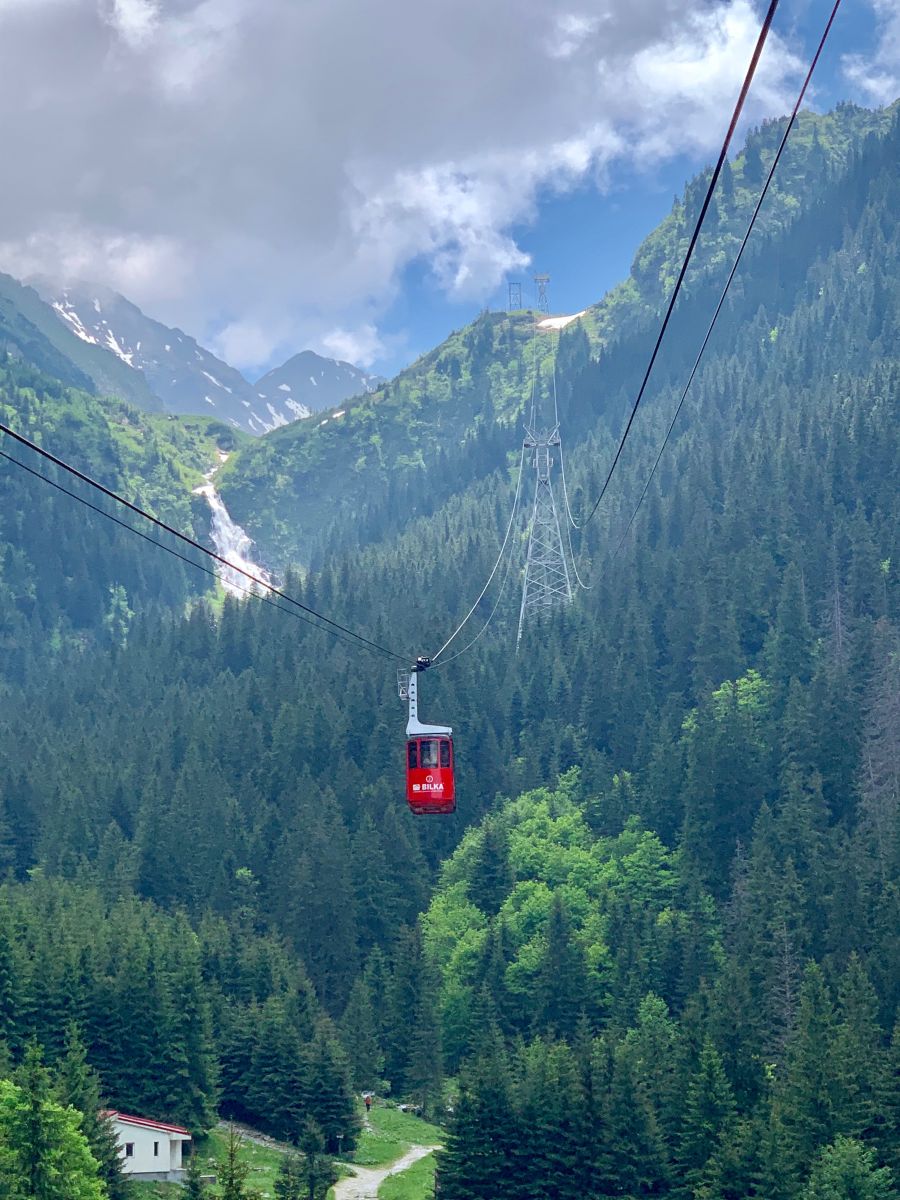 Cable car ride to Balea Lake