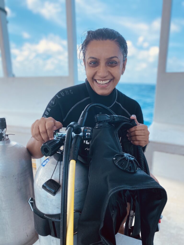 Removing the BCD from the air cylinder after every dive