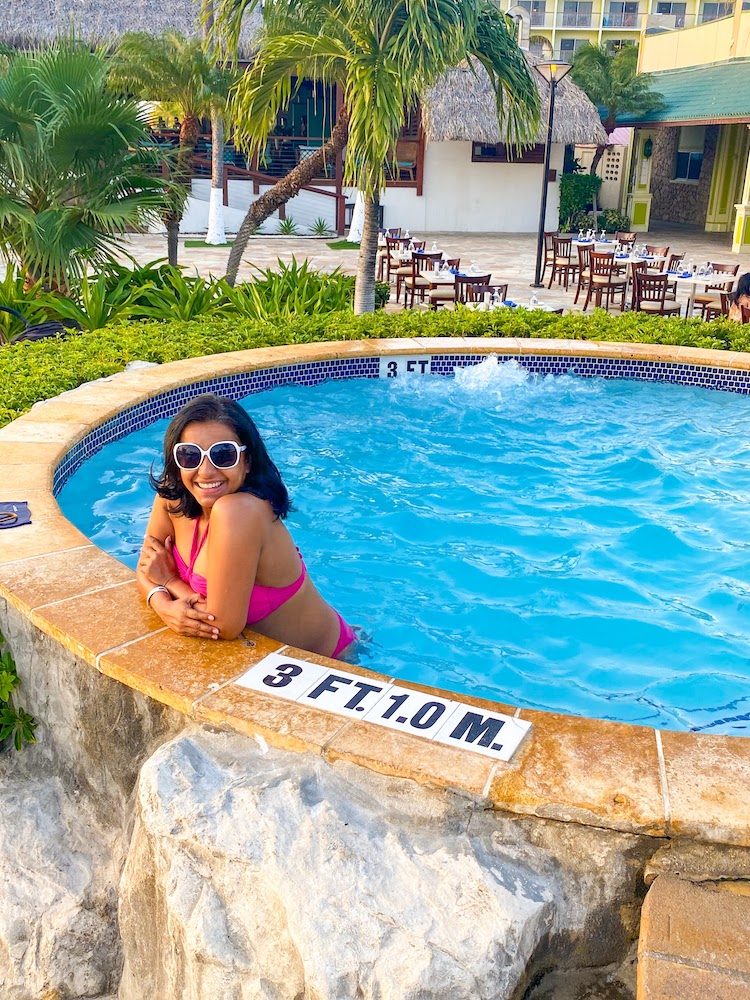 Relaxing in Holiday Inn Aruba