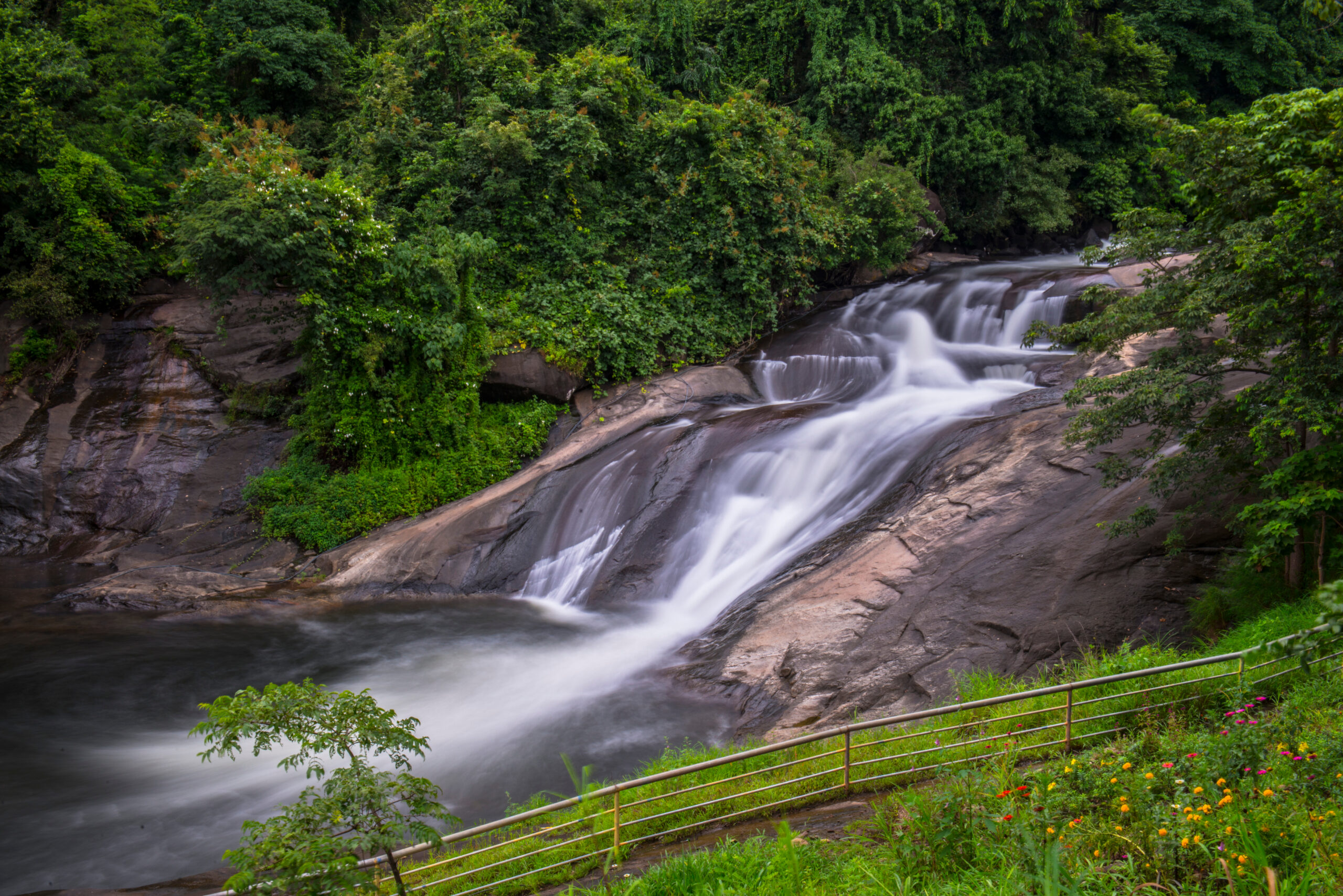Adyan Para Water Falls